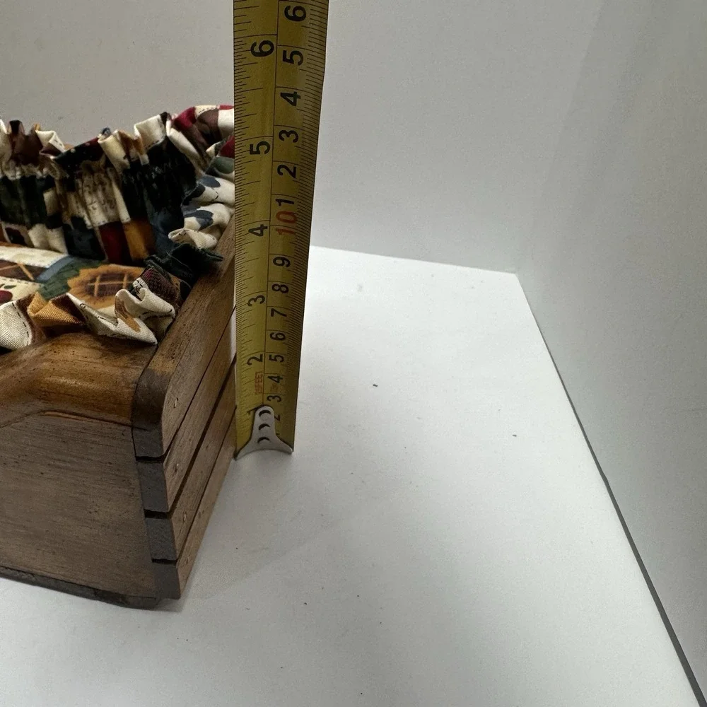 Vintage Wooden Sewing Basket Or Use As A Dolls Bed Girly‎ Chickens Bears Flowers